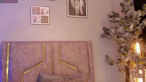 haileystonei online show from 12, 2, 2026