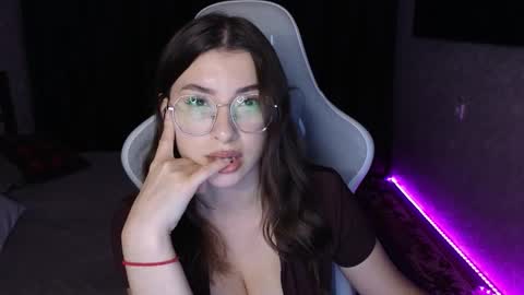 Snapshot of haily_heavenly chatting on 26, 11, 2025 HailyHeavenly online show from 26, 11, 2025