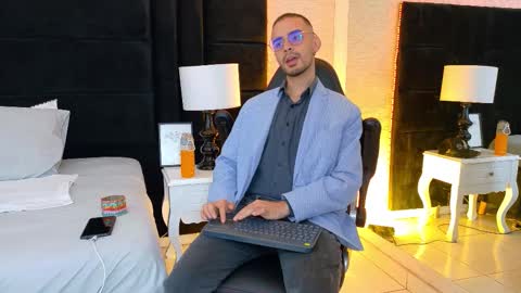Snapshot of hairy_diamond chatting on 21, 9, 2025 H A I R Y D I A M O N D online show from 21, 9, 2025
