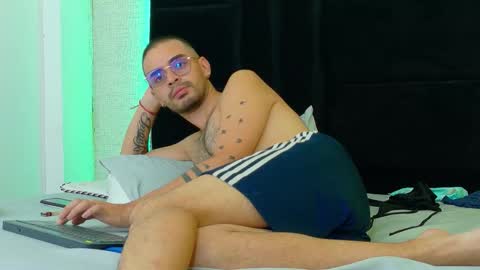 Snapshot of hairy_diamond chatting on 22, 9, 2025 H A I R Y D I A M O N D online show from 22, 9, 2025