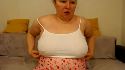 hairy vicky online show from 16, 6, 2026