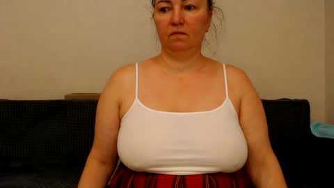 Snapshot of hairy_vi chatting on 6, 8, 2026 hairy vicky online show from 6, 8, 2026