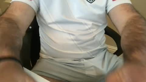 Snapshot of hairydaddy112288 chatting on 6, 7, 2026 hairydaddy112288 online show from 6, 7, 2026