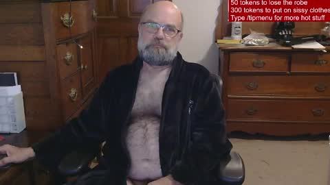 HairyDaddyBear69 online show from 30, 4, 2026