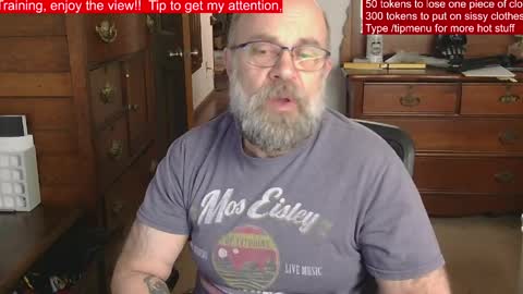 HairyDaddyBear69 online show from 1, 5, 2026