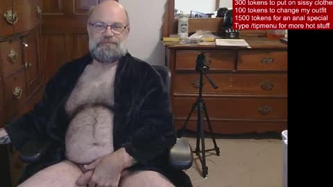 HairyDaddyBear69 online show from 9, 5, 2026