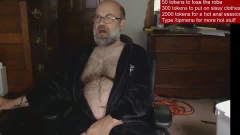 HairyDaddyBear69 online show from 26, 5, 2026