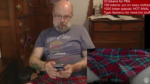 HairyDaddyBear69 online show from 4, 6, 2026