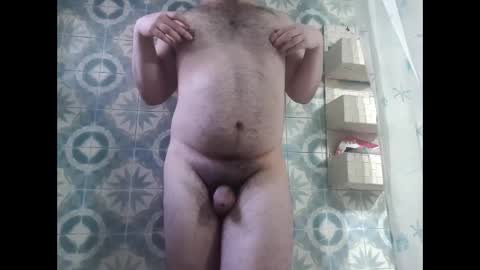 Snapshot of hairyfatboy01 chatting on 21, 5, 2026 hairyfatboy01 online show from 21, 5, 2026