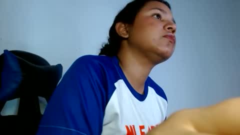 Snapshot of hairygirl83 chatting on 24, 5, 2026 hairygirl83 online show from 24, 5, 2026