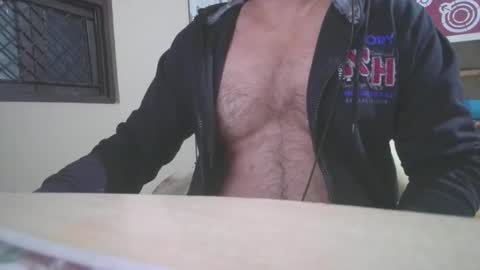 Hairyguy121 online show from 27, 11, 2025