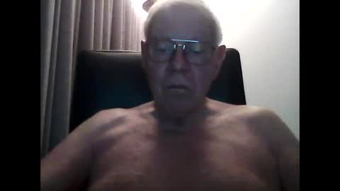 hairylover461681298 online show from 19, 9, 2025