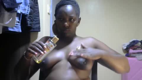 Snapshot of hairypussybigassy001 chatting on 15, 1, 2025 hairypussybigassy001 online show from 15, 1, 2025