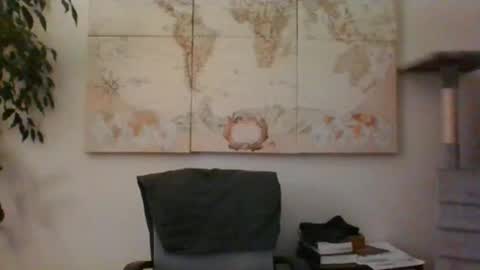 hairypussylover089 online show from 27, 11, 2025