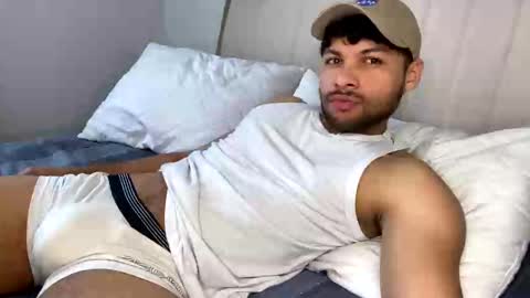 Independent       model  online show from 24, 2, 2025