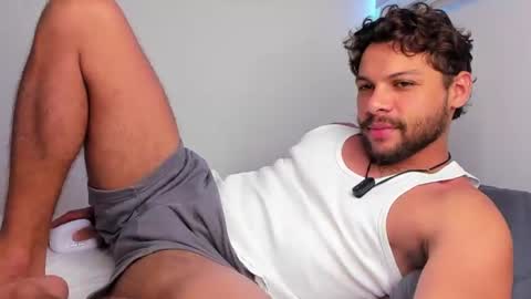Independent       model  online show from 27, 7, 2026