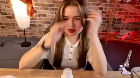 Snapshot of haleysun chatting on 9, 10, 2025 HaleySun online show from 9, 10, 2025