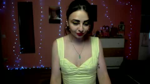 Snapshot of halleyg chatting on 16, 6, 2026 Ann online show from 16, 6, 2026