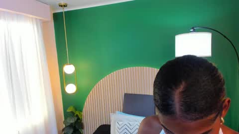 Snapshot of halleylorens chatting on 1, 5, 2026 Halley Lorens online show from 1, 5, 2026