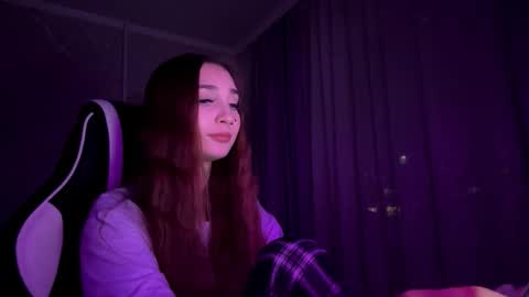 Holly online show from 1, 11, 2025