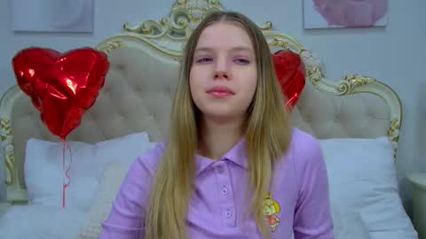 Snapshot of hallybradley chatting on 3, 3, 2026 HallyBradley online show from 3, 3, 2026