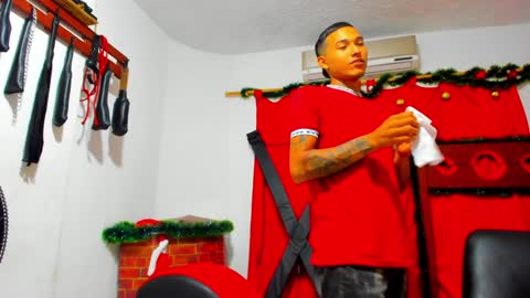 Hana and Zeta online show from 12, 1, 2025