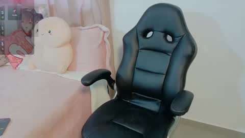 Hanna Rosse online show from 11, 3, 2025