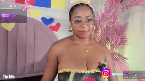 Snapshot of hanaahquinn chatting on 19, 6, 2026 hanaahquinn online show from 19, 6, 2026
