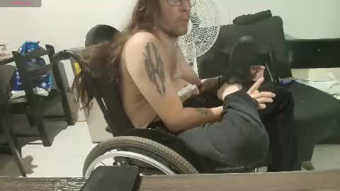 Snapshot of handicappedsex chatting on 26, 6, 2026 my only tetraking Charly QuadriplegicMy Feet Havent Walked For 30 Years They Are Soft They Are Holy online show from 26, 6, 2026