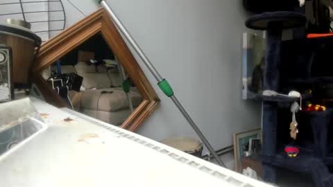 handncocknocum online show from 4, 2, 2025