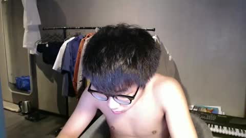handsome_mannn online show from 20, 3, 2026