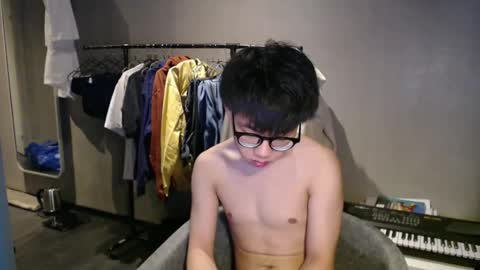 handsome_mannn online show from 22, 3, 2026