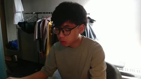 handsome_mannn online show from 29, 3, 2026