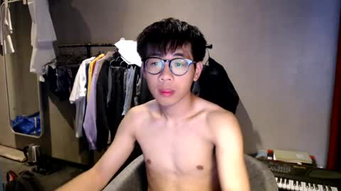 Snapshot of handsome_mannn chatting on 2, 8, 2026 handsome_mannn online show from 2, 8, 2026