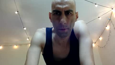 HandsomeAlfie online show from 4, 10, 2025