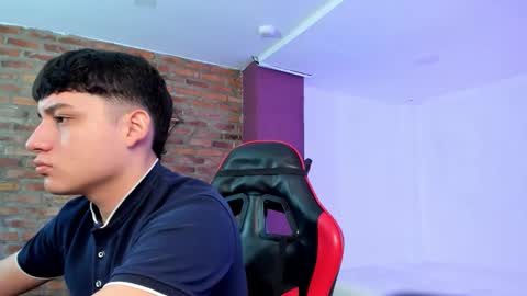 leonardfarrucknick and otis online show from 28, 3, 2026