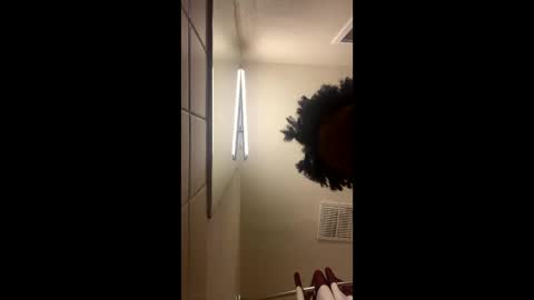 handsomeda1 online show from 1, 1, 2025