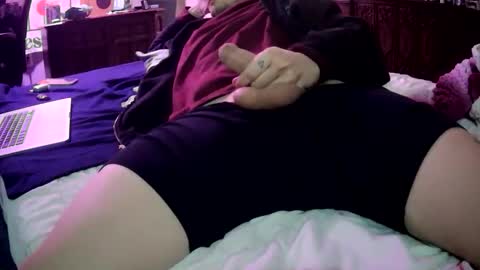 handsomedevil986055 online show from 13, 11, 2025