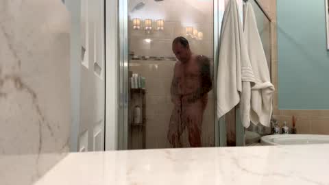 hangit0ut online show from 14, 10, 2025