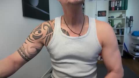 hanky online show from 27, 3, 2026