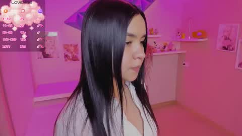 Snapshot of hanna__becker chatting on 9, 9, 2025 hanna online show from 9, 9, 2025