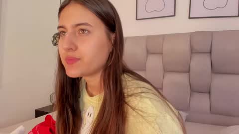 hanna__evans_ online show from 5, 10, 2025