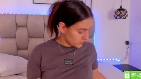Snapshot of hanna__evans_ chatting on 21, 4, 2026 hanna__evans_ online show from 21, 4, 2026