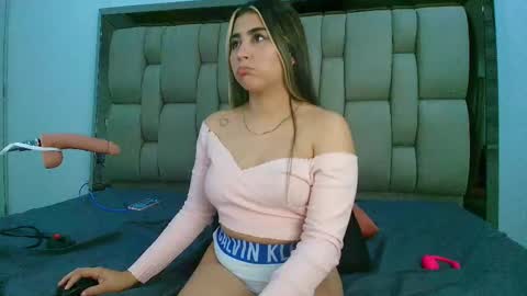 Snapshot of hanna_castro chatting on 21, 9, 2025 Hanna Castro online show from 21, 9, 2025