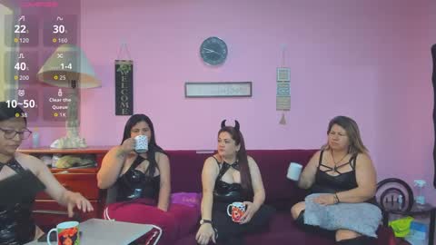 Snapshot of hanna_mature01 chatting on 23, 9, 2025 Hanna online show from 23, 9, 2025