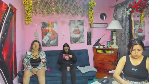 Snapshot of hanna_mature01 chatting on 17, 4, 2026 Hanna online show from 17, 4, 2026
