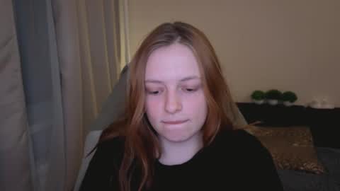 Snapshot of hanna_melon chatting on 9, 2, 2025 Hanna next stream is Mo 8pm-6am by CET online show from 9, 2, 2025