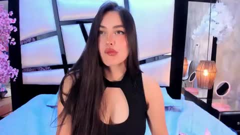 Snapshot of hannacollins_2 chatting on 25, 7, 2026 hannacollins_2 online show from 25, 7, 2026