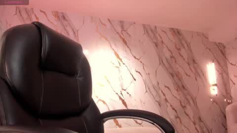  Hanna Connor  online show from 19, 2, 2025