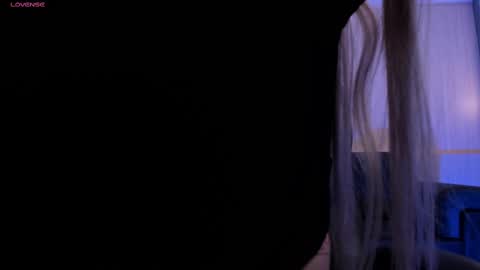  Hanna Connor  online show from 25, 2, 2025